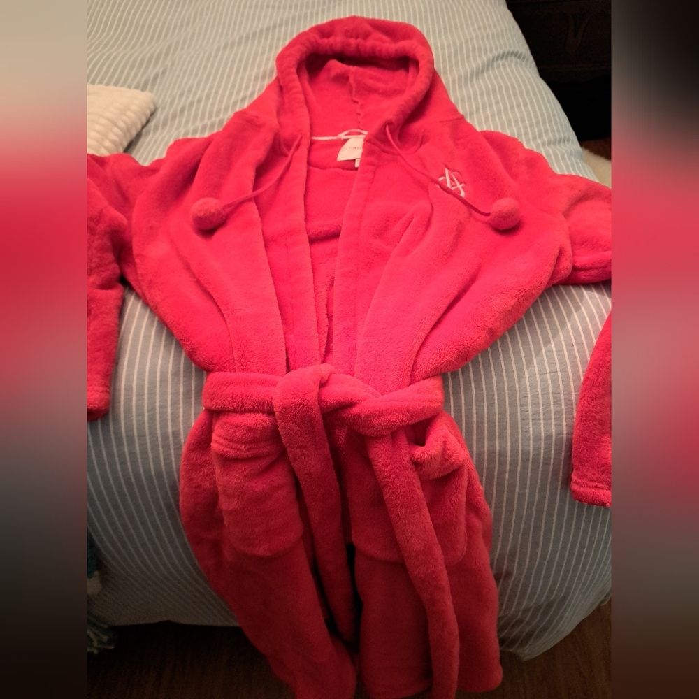 Victoria's Secret Red Plush Robe.  Redish Pink.  Pretty Color...